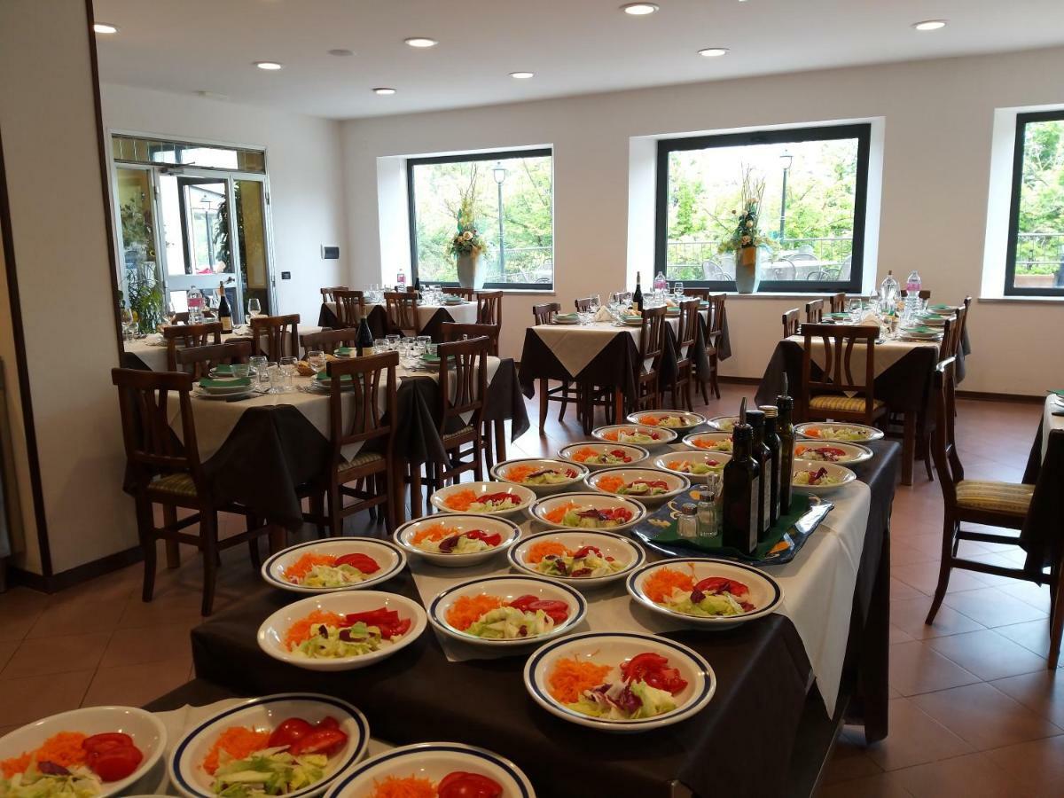 Hotel La Lucciola Кьянчано-Терме Экстерьер фото
